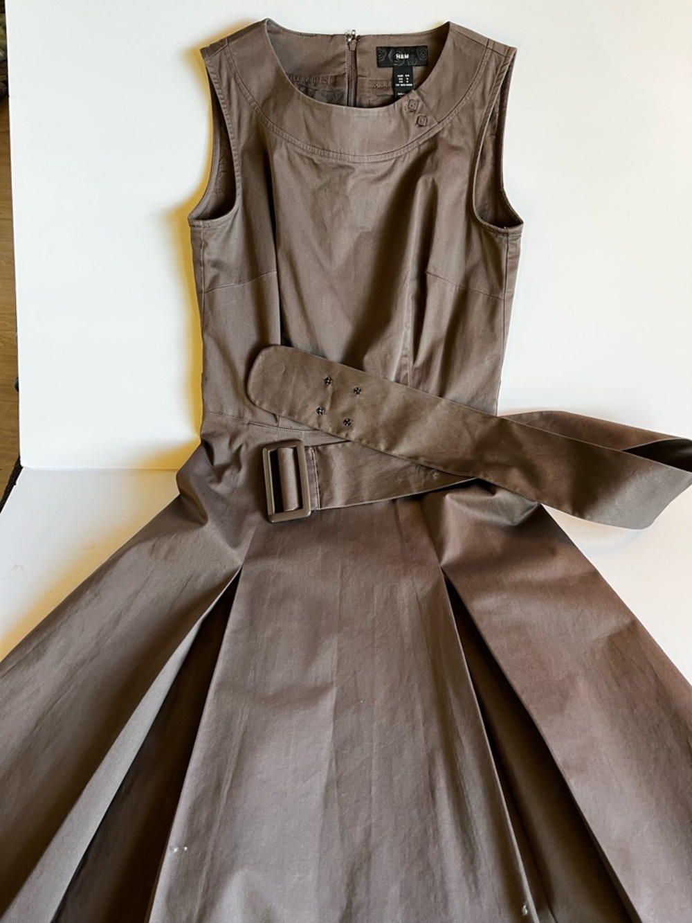 H&M Brown Sleeveless Belted Midi Dress us 4 pleated flare dress office cocktail